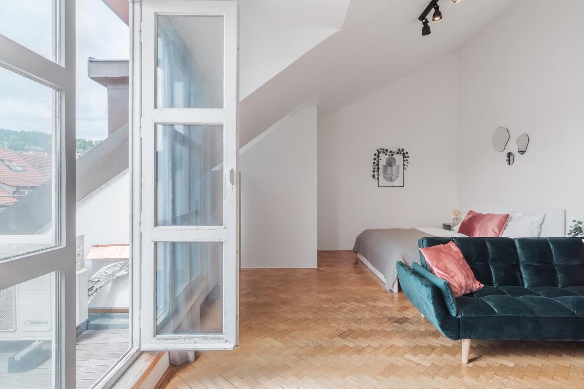 Apartment Days - Terrace - Castle View - Ac