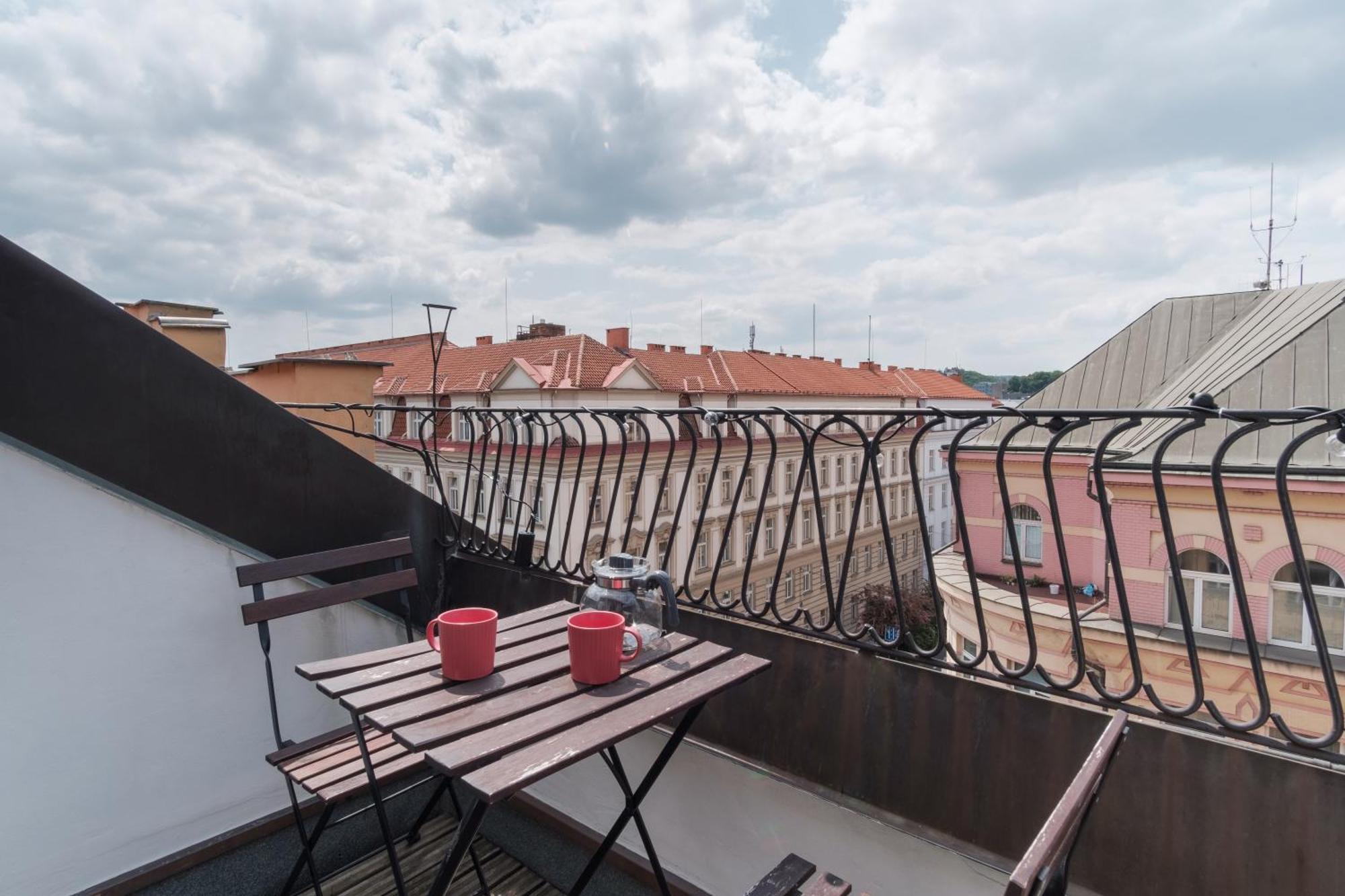 Days - Terrace - Castle View - Ac *